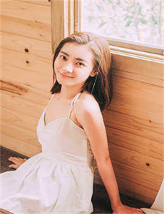 女大学生的沙龙室