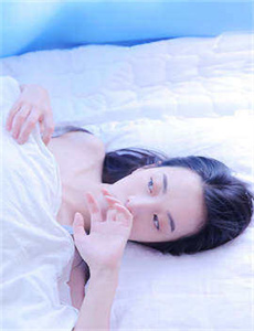 蜘蛛网中的女孩