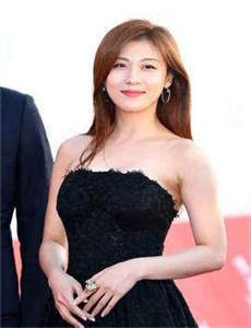 娇妻肉交换27部多P小美与子