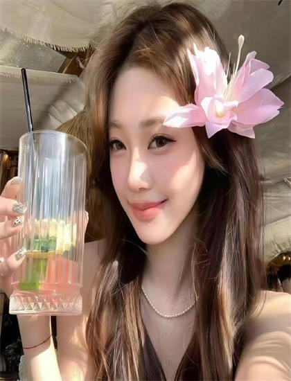 《着魔的丽莎》和其他作品相比如何？对比分析与评价